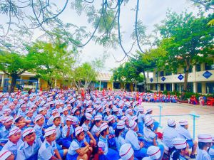 Vào sáng ngày 23/09/2024 Liên đội TH Võ Thị Sáu đã tổ chức chương trình phát động ủng hộ đồng bào miền Bắc bị thiệt hại do cơn bão số 3.